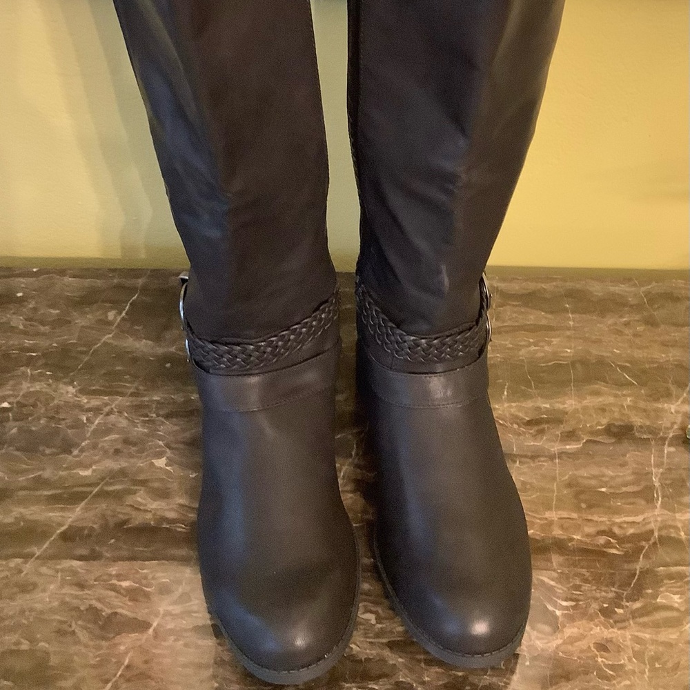 Women’s TORRID plus size boots black 11W